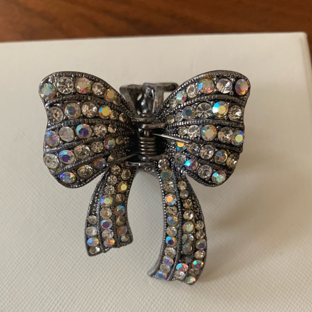 beautiful bow hairclip🎀